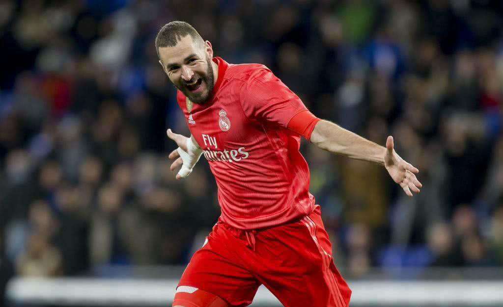 拉齐奥发布备战花絮；关键时刻门线救险；足总杯任务艰巨；数据趋势出现新变化的简单介绍