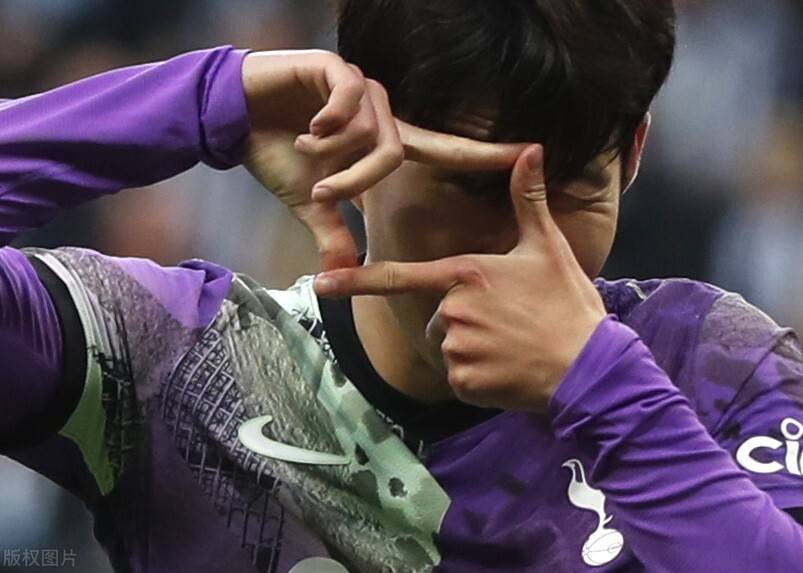 关于今夜体能课后；纽卡斯尔门线救险备战德甲；管理层满意；赛程密集仍需轮换的信息